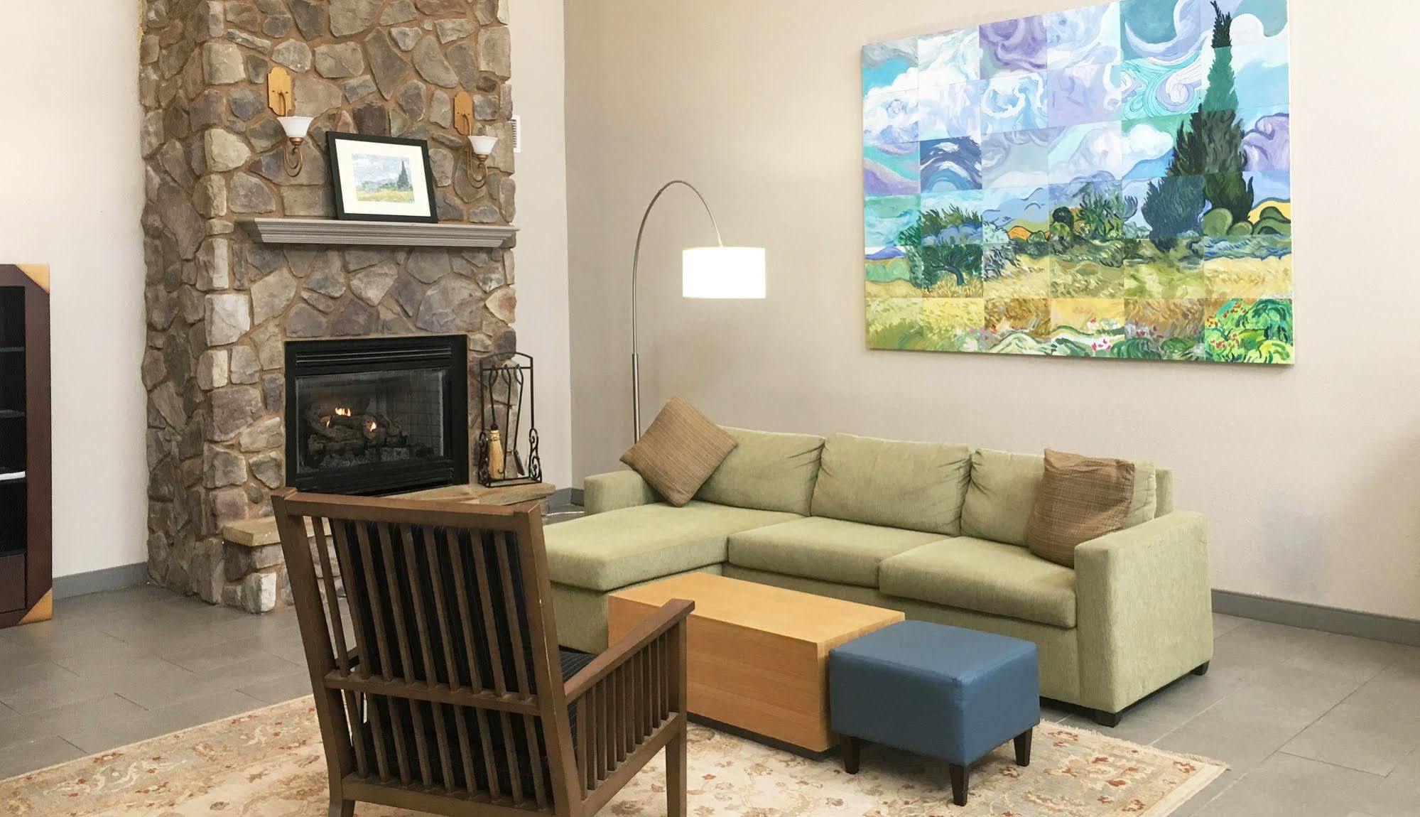 Country & By Radisson, Boone, Nc Hotel